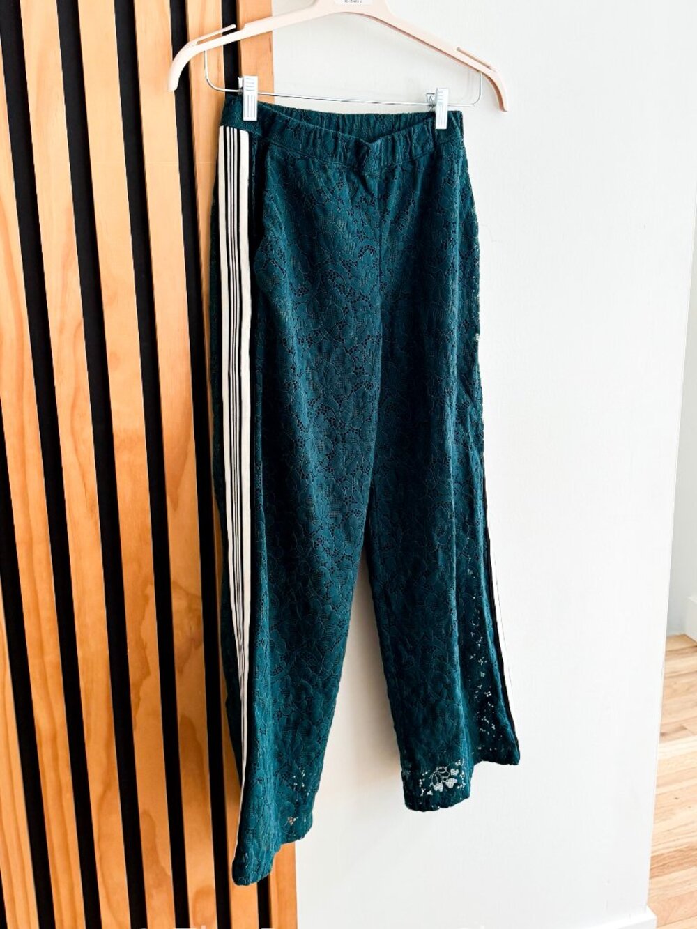 Maeve Brooklin Lace Pull-On Track Pants Dark Green by Anthropologie (XXS)
